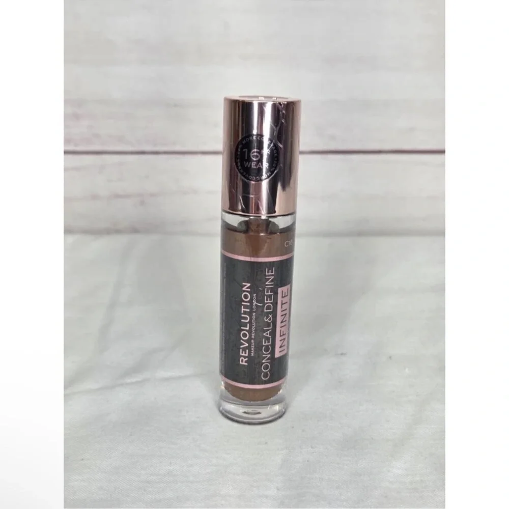 Makeup Revolution meet revolution